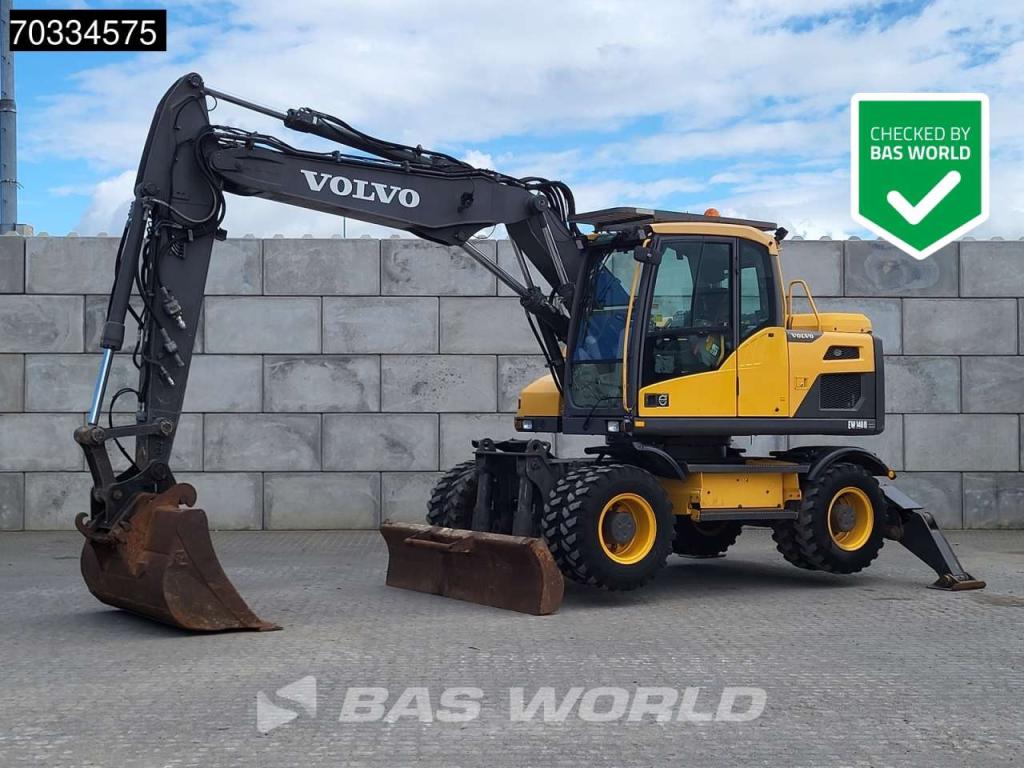Volvo EW140 D Outriggers + Blade Photo 1