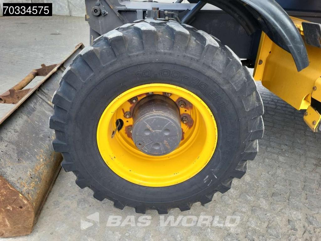 Volvo EW140 D Outriggers + Blade Photo 23