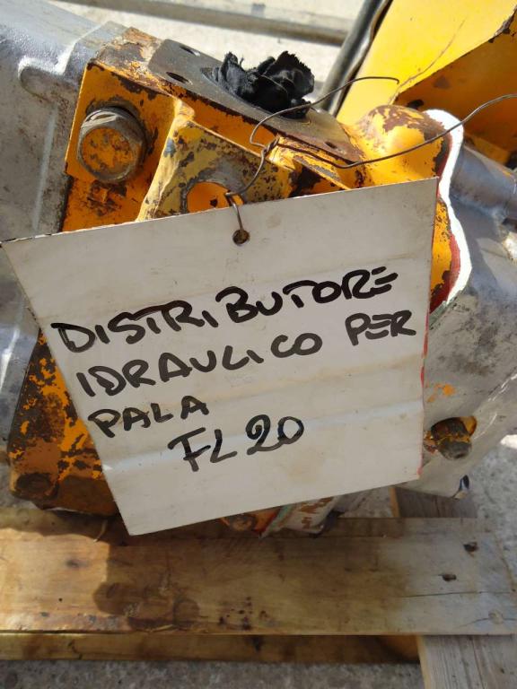 Hydraulic distributor for Fiat Allis FL20 Photo 3