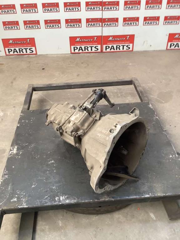 Gearbox for Nissan CABSTAR Photo 3