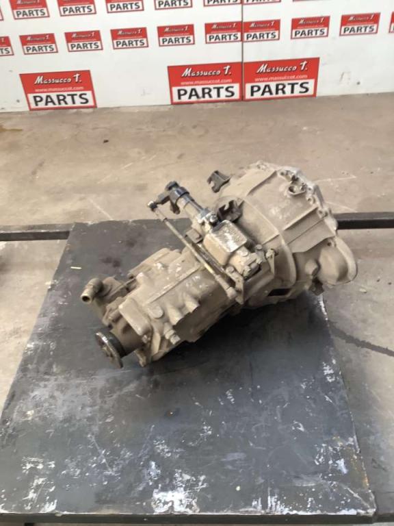 Gearbox for Nissan CABSTAR Photo 4