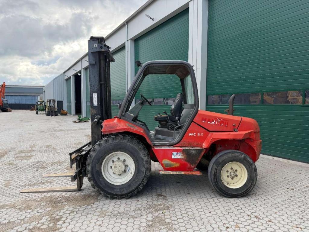 Manitou MC30 MANUAL GEARBOX Photo 3