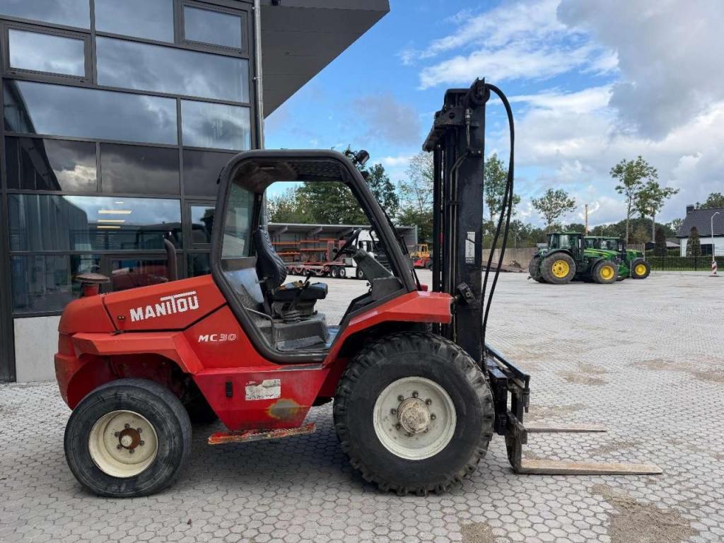 Manitou MC30 MANUAL GEARBOX Photo 4