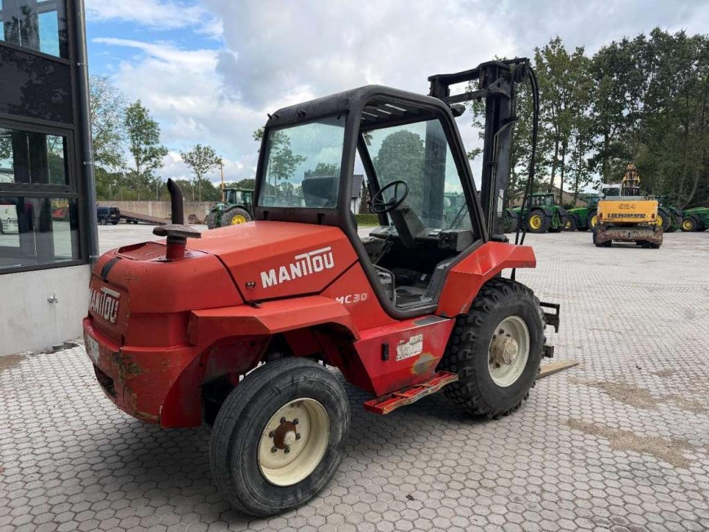 Manitou MC30 MANUAL GEARBOX Photo 6