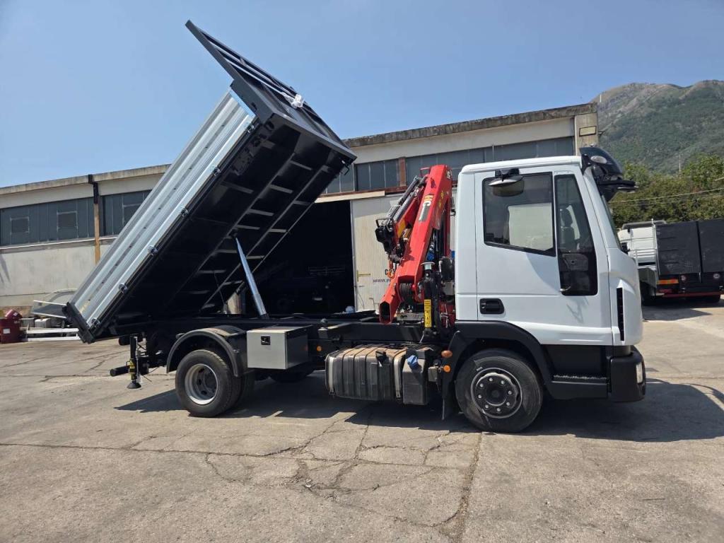 Iveco EUROCARGO 120-190L Photo 30