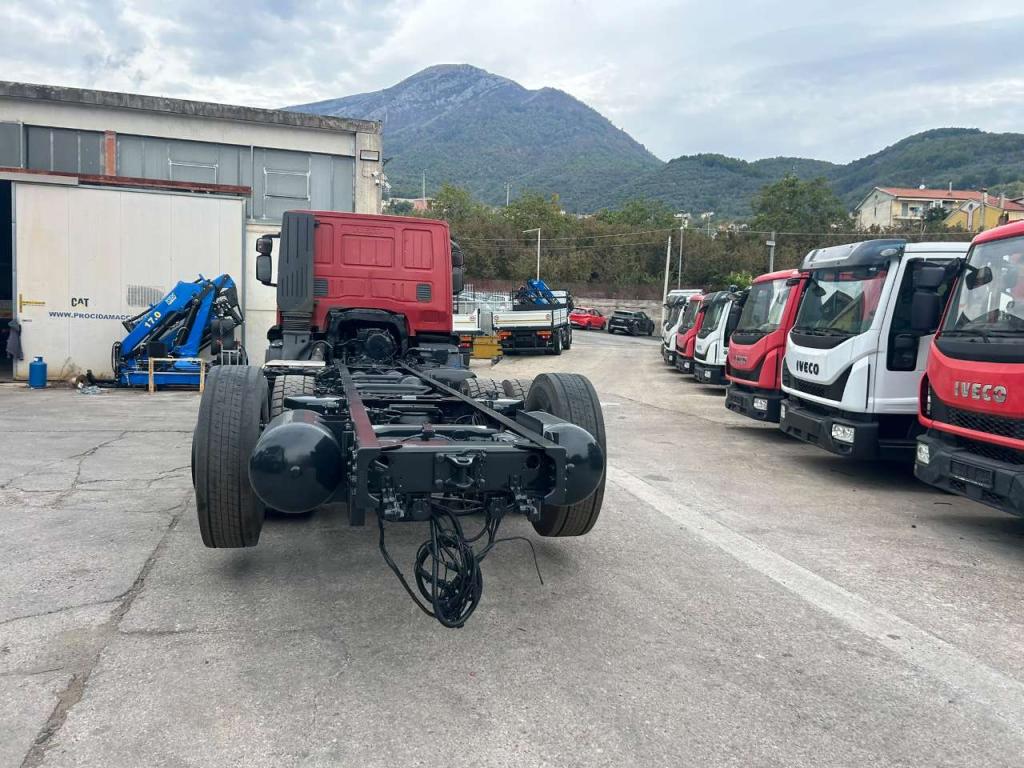 Iveco STRALIS HI-STREET 260S31 Photo 18