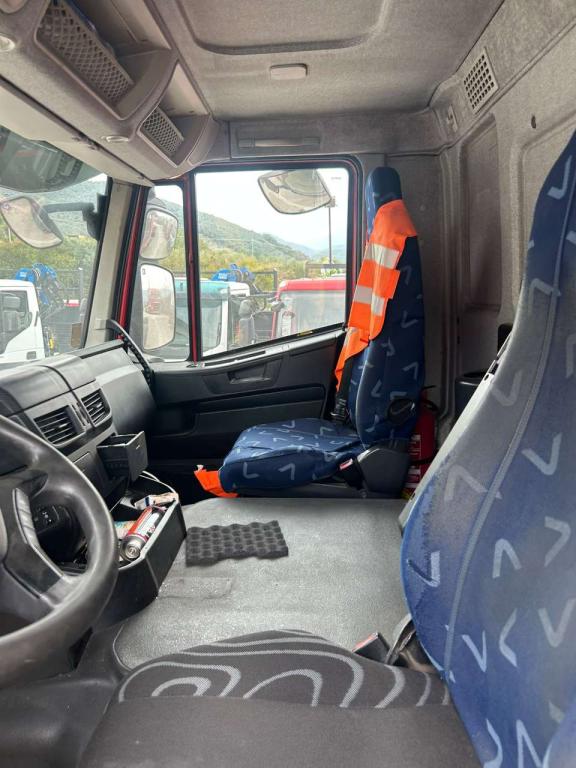 Iveco STRALIS HI-STREET 260S31 Photo 26