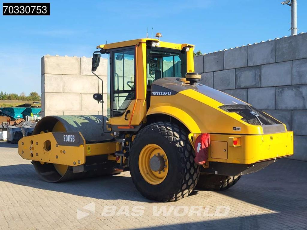Volvo SD115 B A/C Photo 2
