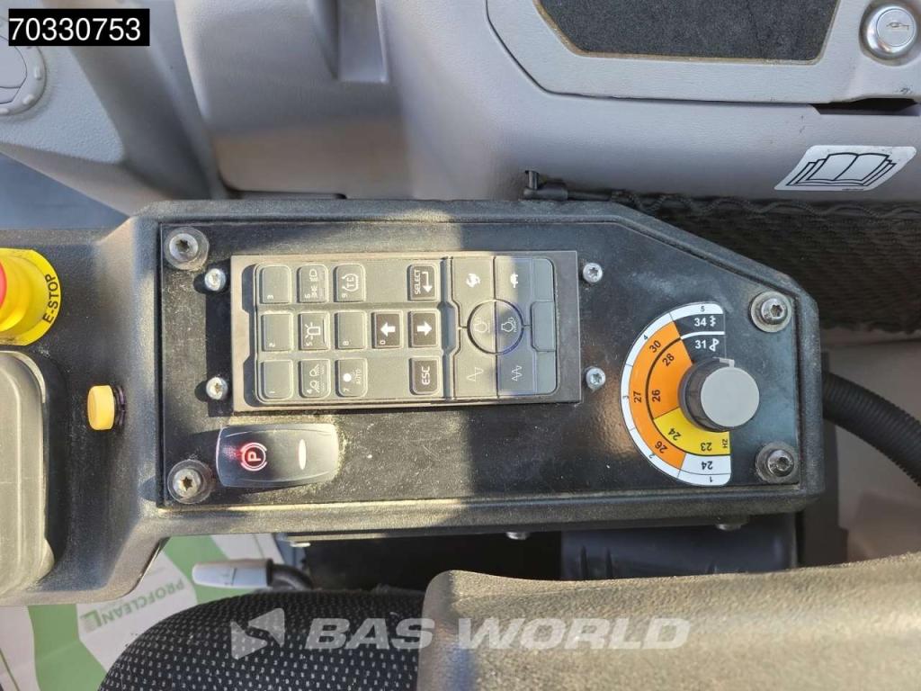 Volvo SD115 B A/C Photo 27