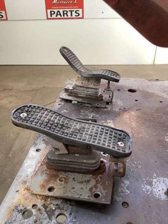 Cabin base for Hitachi ZX160LC Photo 3
