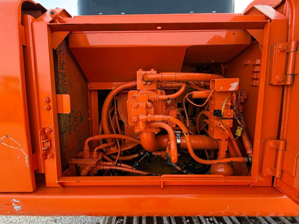 Komatsu PC200EN-6K Photo 10