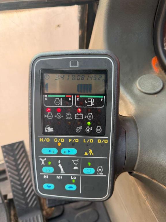 Komatsu PC200EN-6K Photo 15