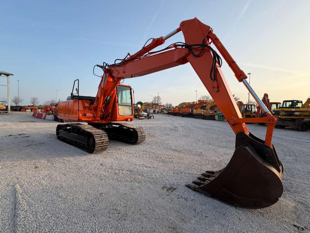 Komatsu PC200EN-6K Photo 5