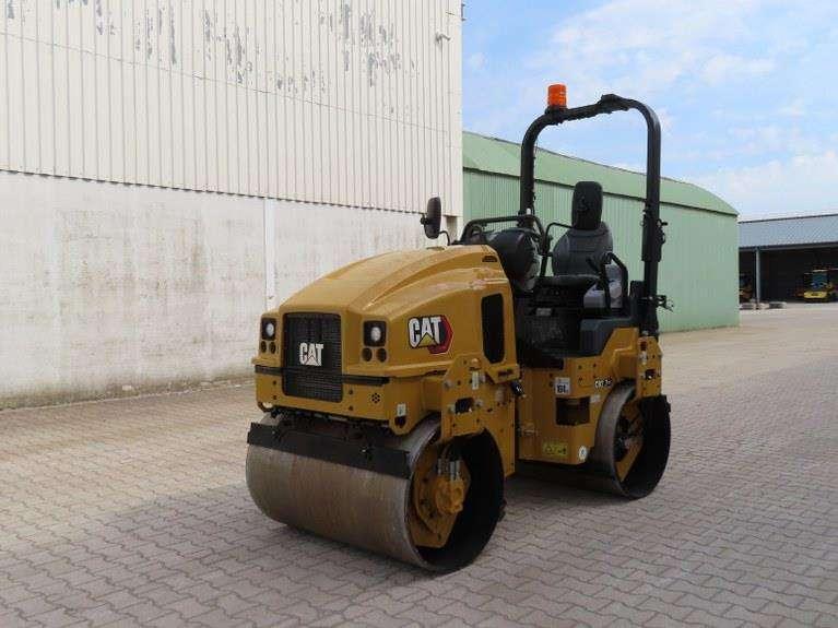 Caterpillar CB2.7GC Photo 6