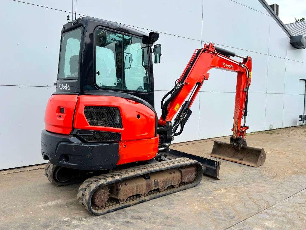 Kubota KX 037-4 - Hammer Lines / Quick Coupler Photo 5