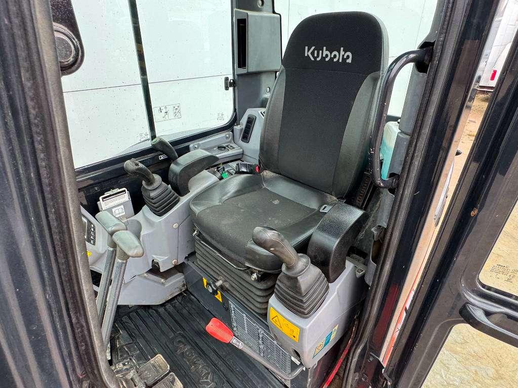Kubota KX 037-4 - Hammer Lines / Quick Coupler Photo 8