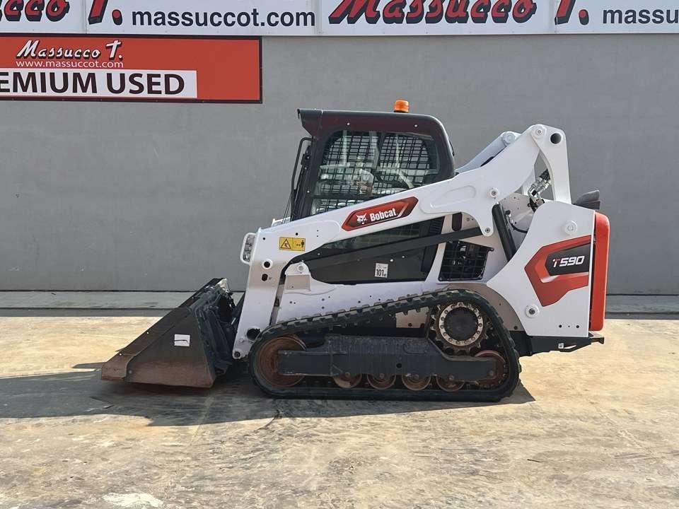 Bobcat T590 Photo 2