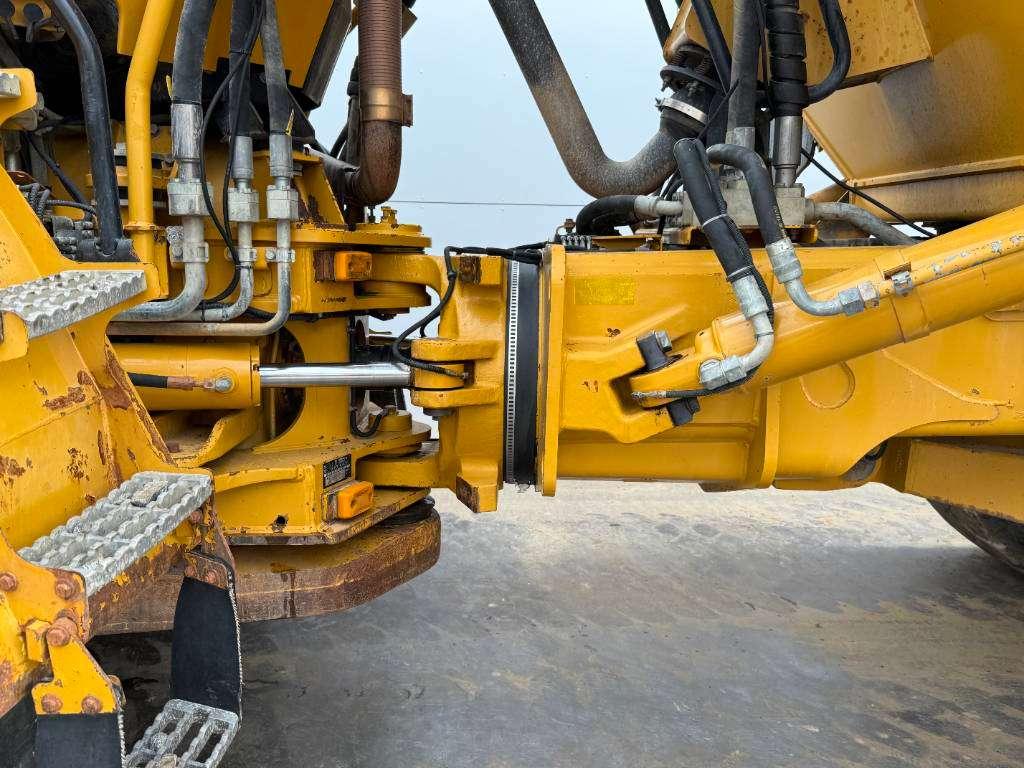 Caterpillar 735 - Automatic Greasing / Camera Photo 21