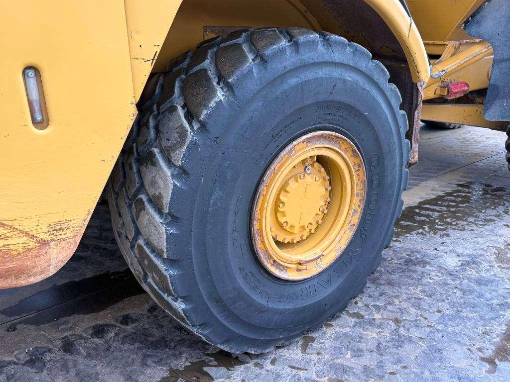 Caterpillar 735 - Automatic Greasing / Camera Photo 27