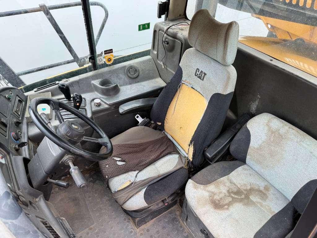 Caterpillar 735 - Automatic Greasing / Camera Photo 7