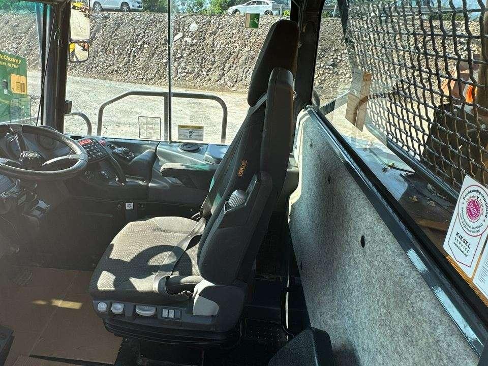 Bell B50E 6X6 Photo 13