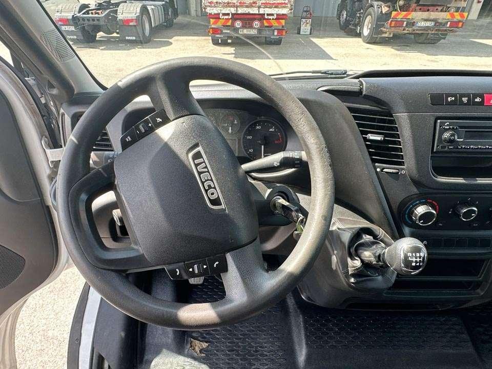 Iveco DAILY 35-140 4x2 Photo 15