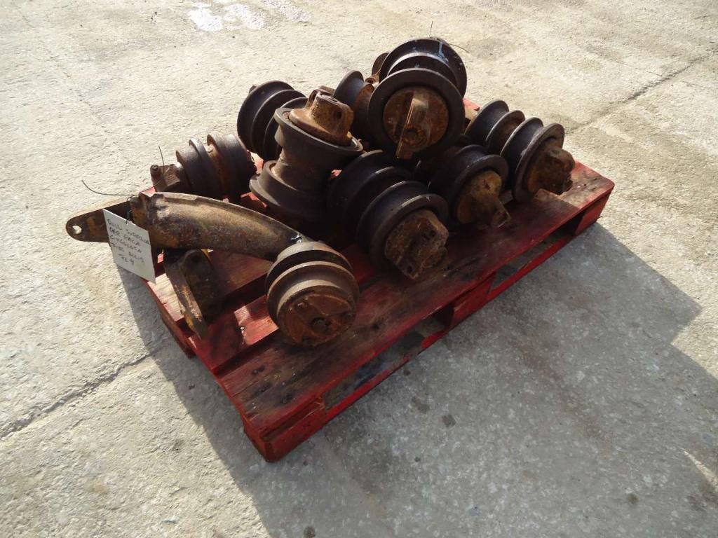 Track rollers for Fiat Allis FL9-100C-AD7-FL8 Photo 2
