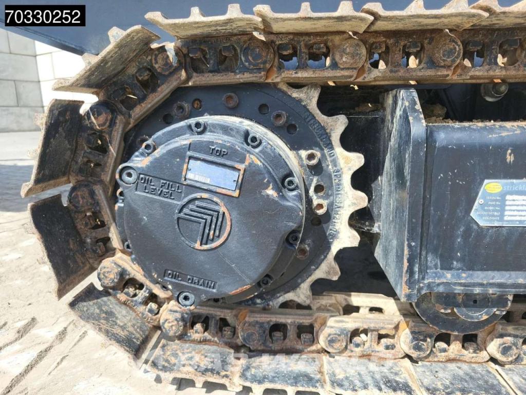 Barford 750J CAT C4.4 Engine Photo 26