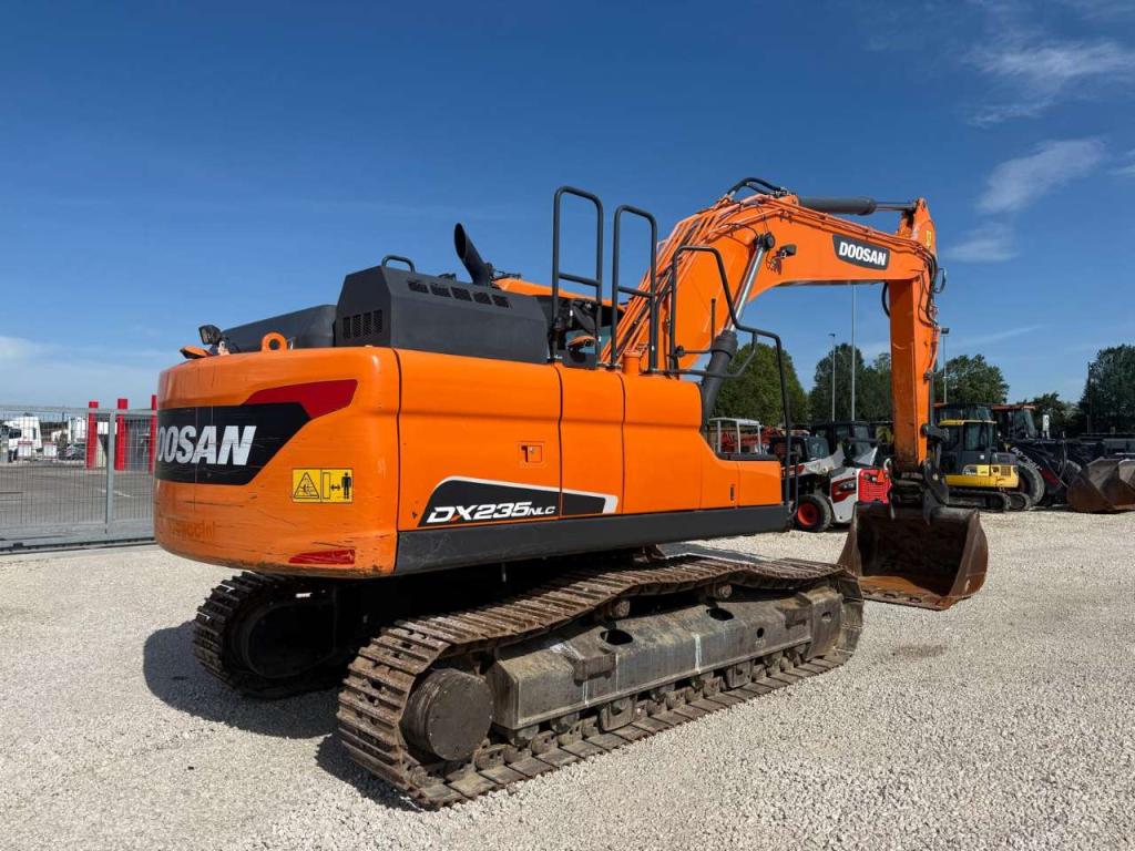 Doosan DX235NLC-5 Photo 4