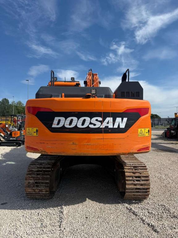 Doosan DX235NLC-5 Photo 5