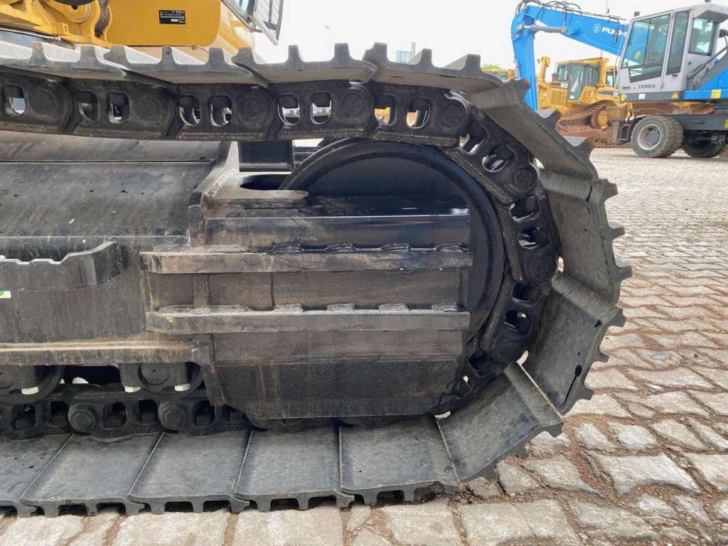 Caterpillar 323D3 Photo 15