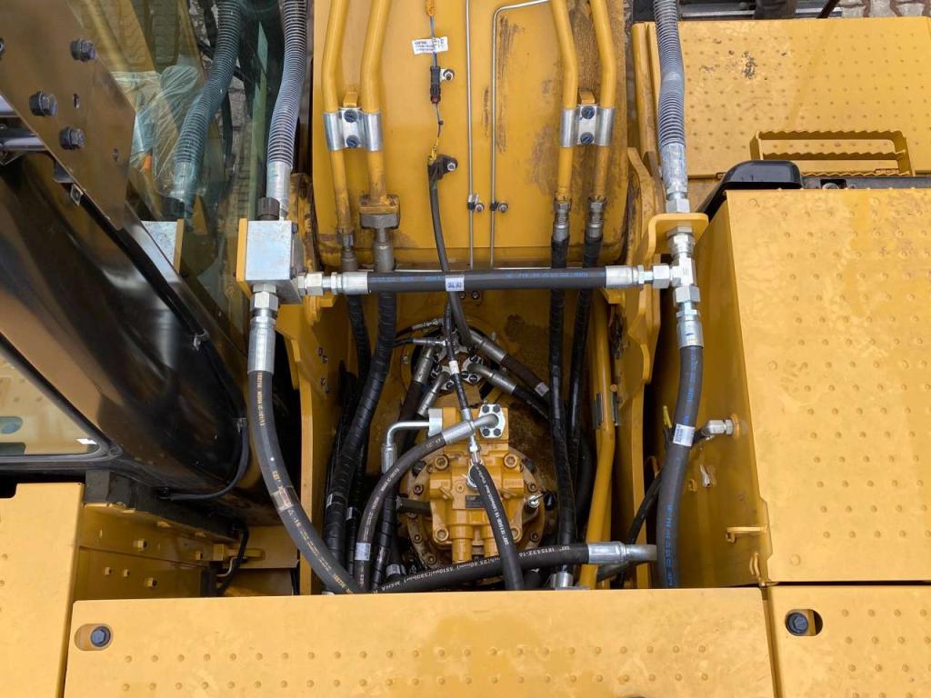 Caterpillar 323D3 Photo 25