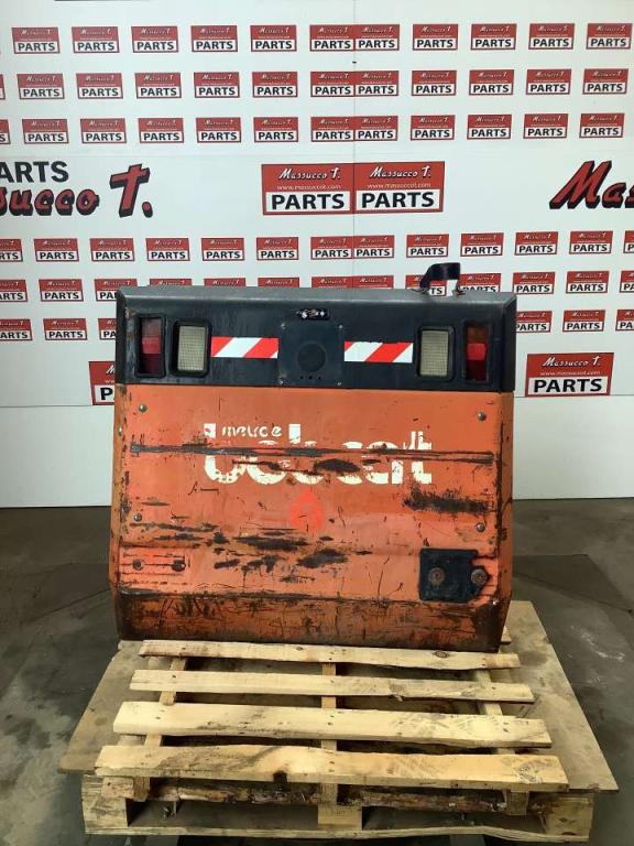 Rear hatch for Bobcat 753 Photo 1