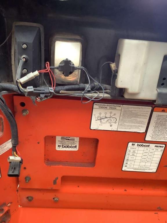 Rear hatch for Bobcat 753 Photo 5