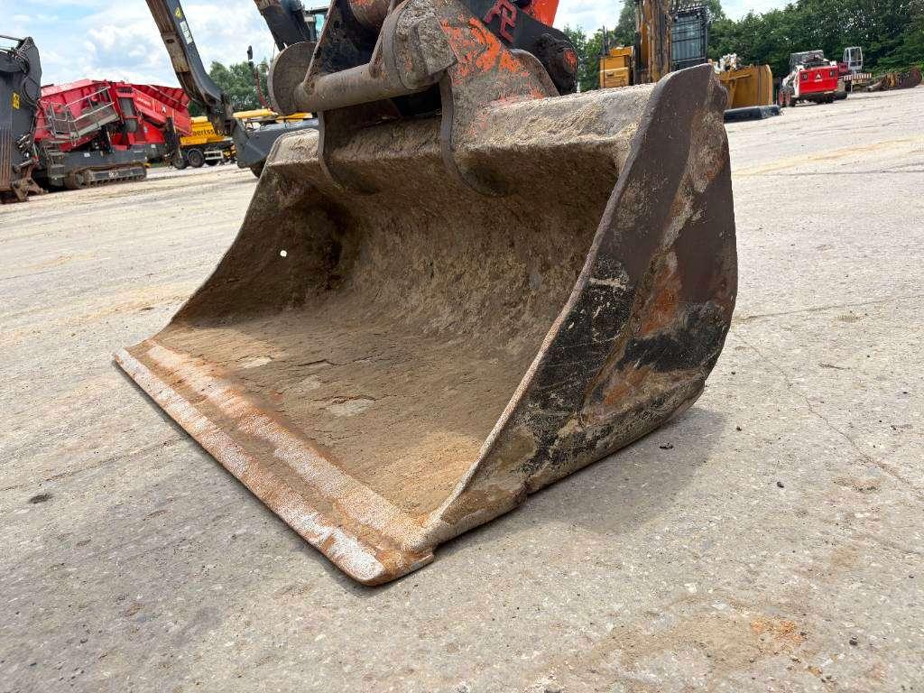 Hitachi ZX140W-6 (3 Pieces available) Photo 18