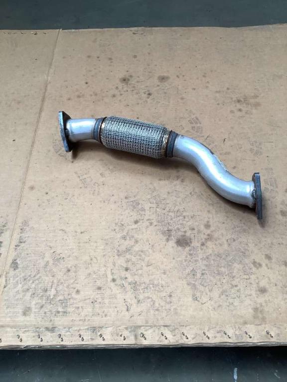 Exhaust manifold Photo 1