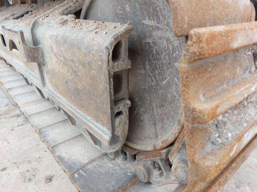 Liebherr R 936 LC Photo 11