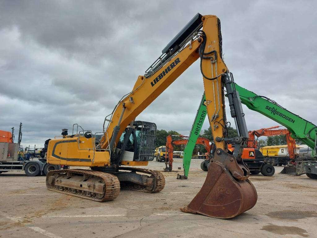 Liebherr R 936 LC Photo 3