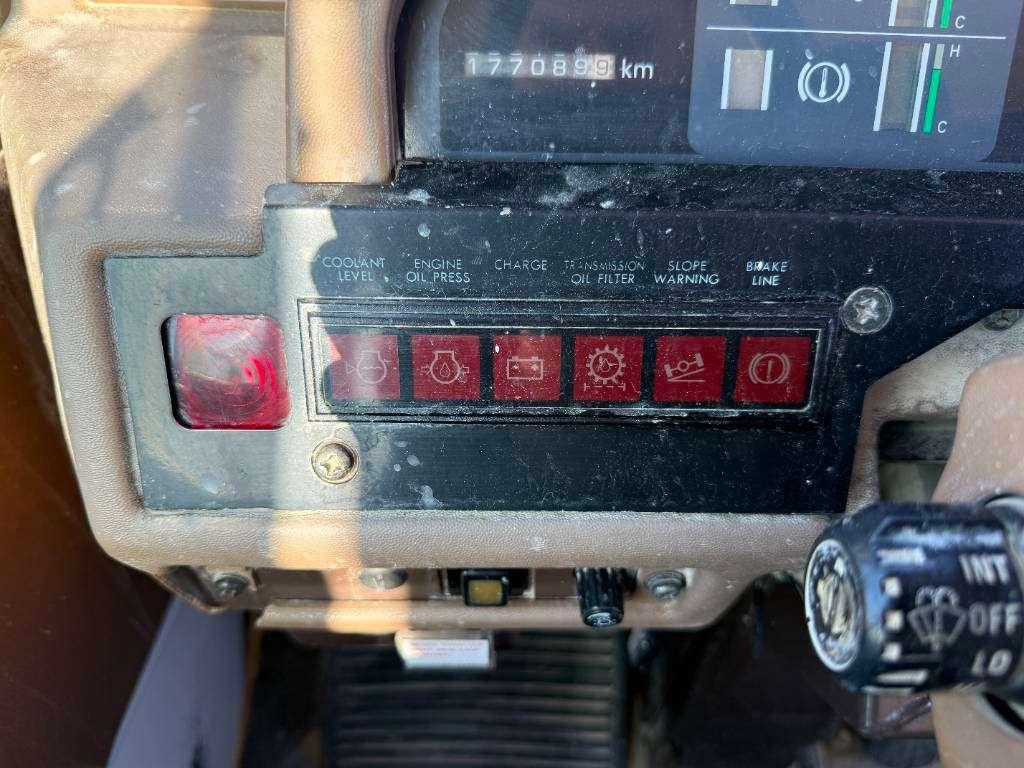 Komatsu HD605-5 - Automatic Greasing / Camera Photo 11