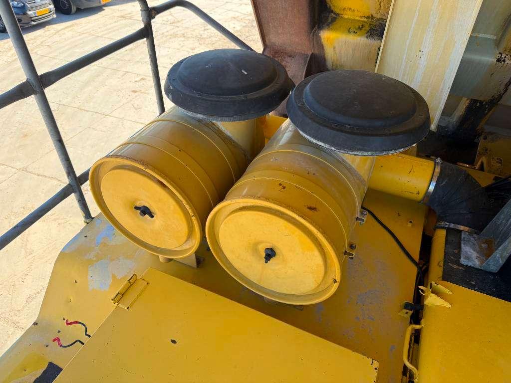 Komatsu HD605-5 - Automatic Greasing / Camera Photo 24