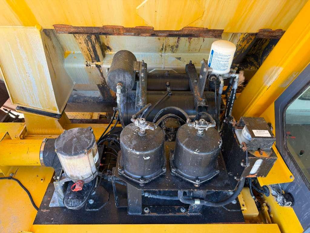 Komatsu HD605-5 - Automatic Greasing / Camera Photo 25