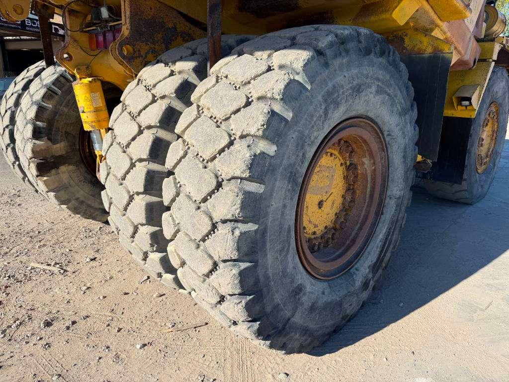 Komatsu HD605-5 - Automatic Greasing / Camera Photo 28