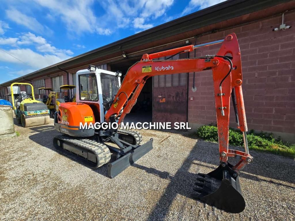 Kubota KX-121-3 Photo 2