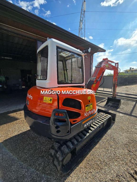 Kubota KX-121-3 Photo 3