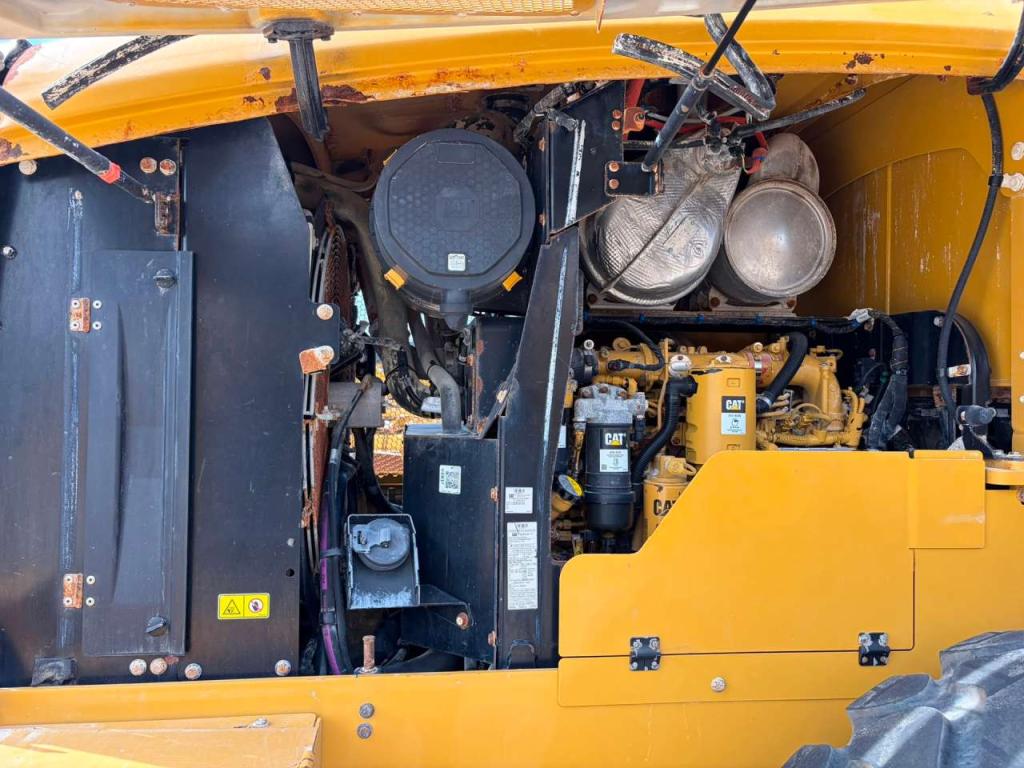 Caterpillar 926M Photo 28