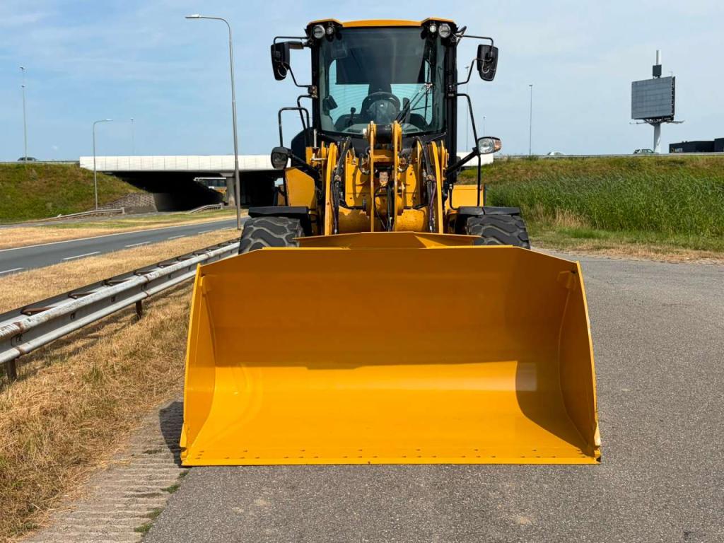Caterpillar 926M Photo 8
