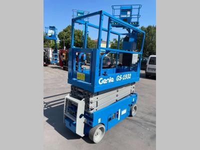 Genie GS-1932 Photo 1