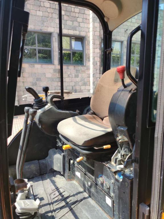 JCB 8030 Photo 5