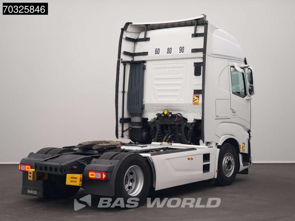 Iveco S-Way 510 4X2 Full-Air Retarder 2xTanks Standklima ACC Navi Photo 5