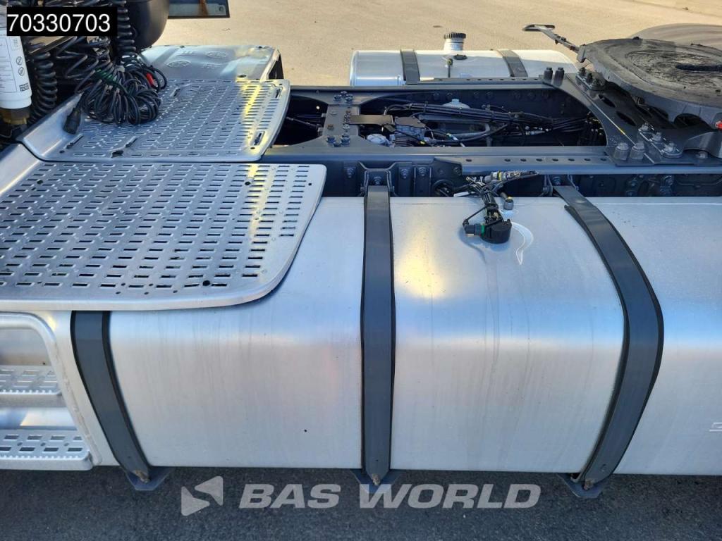 Daf XF 480 4X2 SC 2x Tanks ACC Photo 12